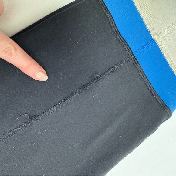 Lululemon Groove Pant Reversible Black on Blue Flare Leg Older Style No Size Dot - Picture 10 of 11